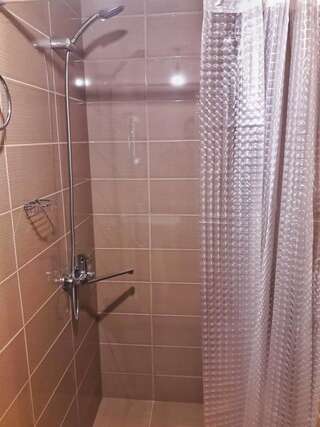 Отель Twins Achkhoti Степанцминда Классический трехместный номер-6